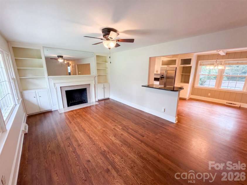 1527 Burnley Road, Charlotte, NC 28210.  MLS# CAR4424058, YatesRealty ID 12672. 