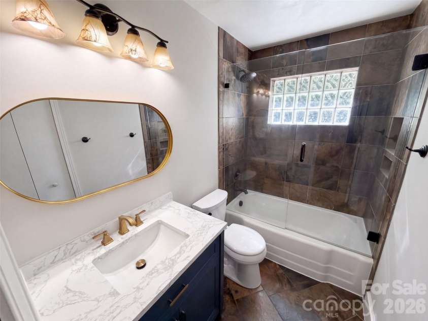 1527 Burnley Road, Charlotte, NC 28210.  MLS# CAR4424058, YatesRealty ID 12672. 