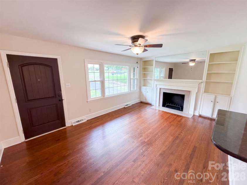 1527 Burnley Road, Charlotte, NC 28210.  MLS# CAR4424058, YatesRealty ID 12672. 