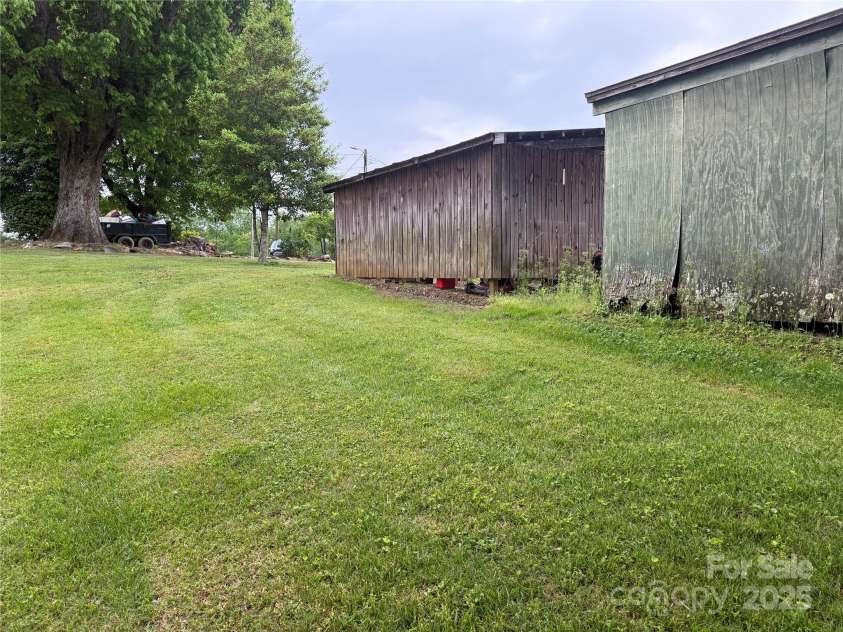 633 Ridge Road, Marion, NC 28752.  MLS# CAR4252646, YatesRealty ID 12672. Back Yard