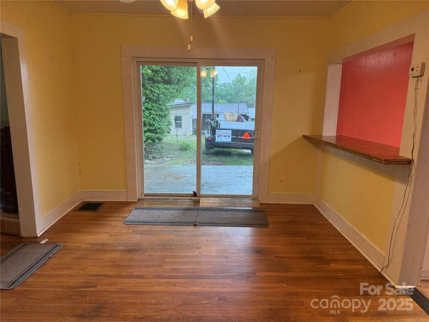 633 Ridge Road, Marion, NC 28752.  MLS# CAR4252646, YatesRealty ID 12672. Dining Room