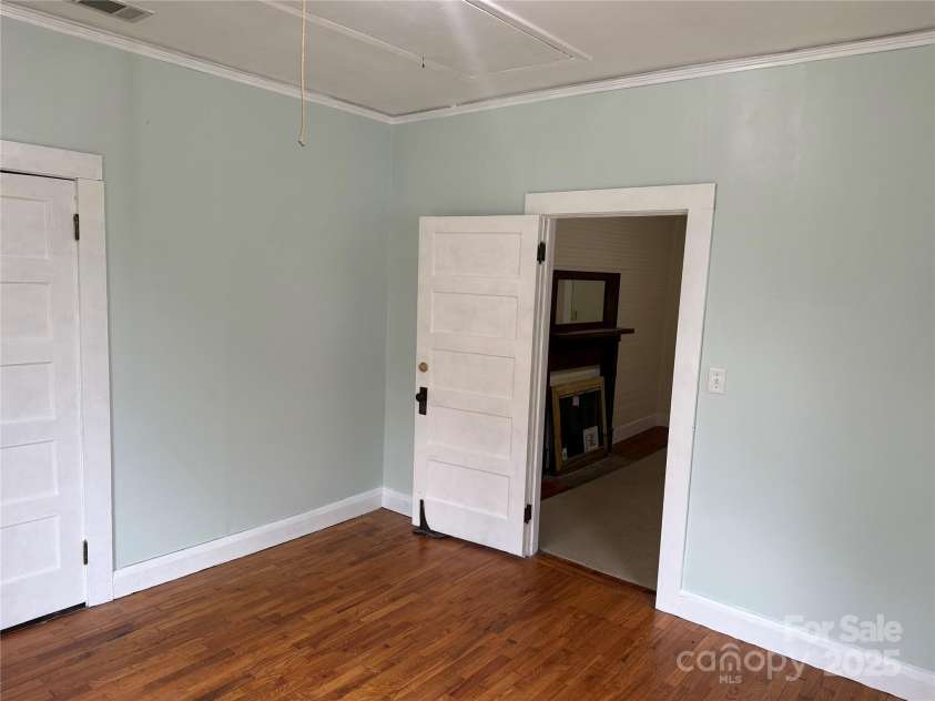 633 Ridge Road, Marion, NC 28752.  MLS# CAR4252646, YatesRealty ID 12672. Primary Bedroom