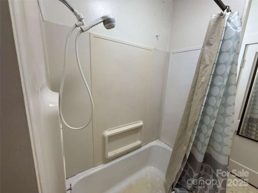 633 Ridge Road, Marion, NC 28752.  MLS# CAR4252646, YatesRealty ID 12672. Shower