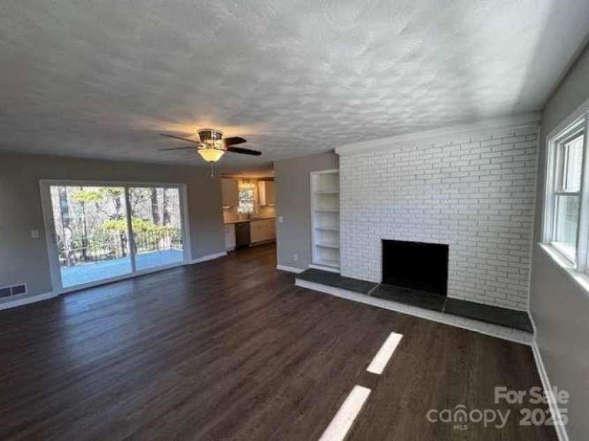 614 Hazelwood Drive, Albemarle, NC 28001.  MLS# CAR4238340, YatesRealty ID 12673. 