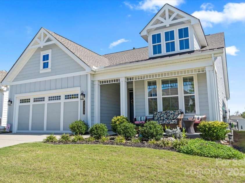 7343 Overjoyed Crossing, Charlotte, NC 28215.  MLS# CAR4300005, YatesRealty ID 12673. 