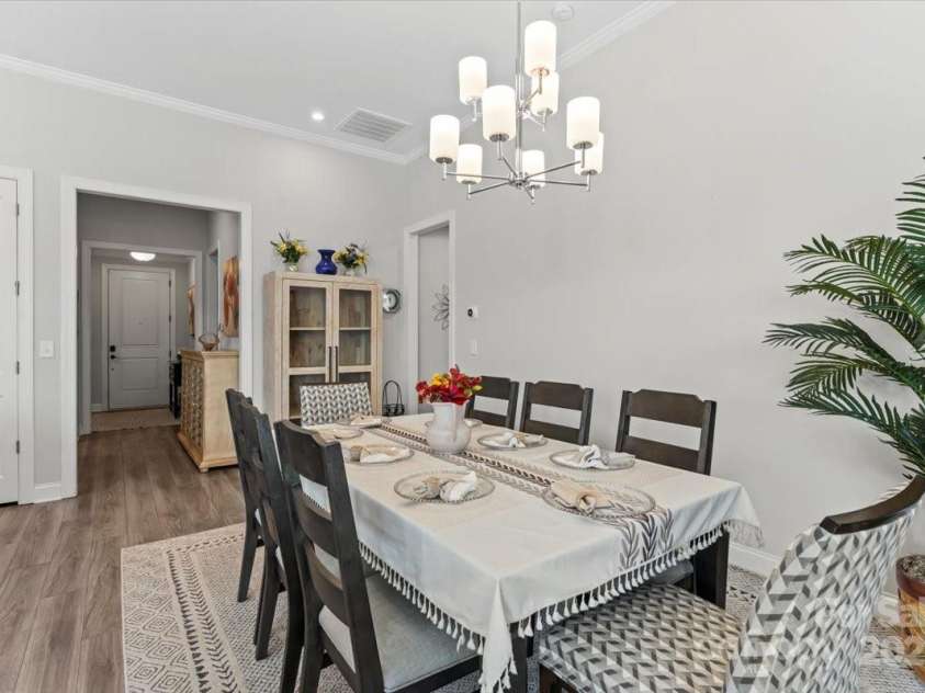7343 Overjoyed Crossing, Charlotte, NC 28215.  MLS# CAR4300005, YatesRealty ID 12673. 