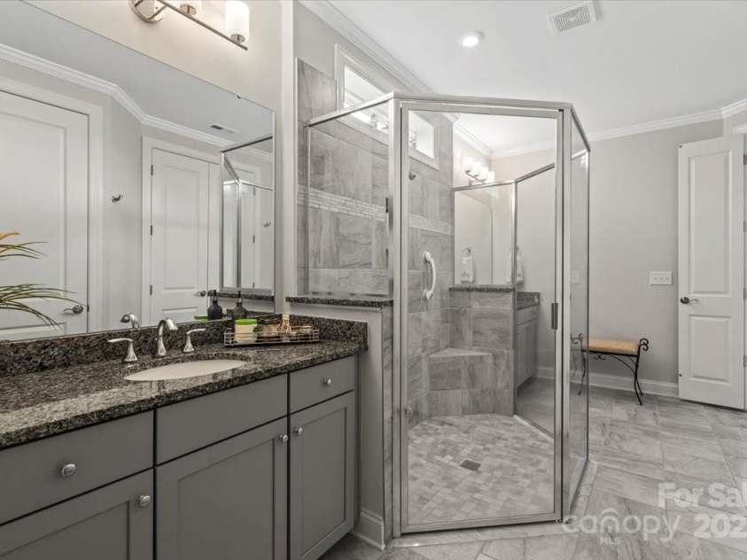 7343 Overjoyed Crossing, Charlotte, NC 28215.  MLS# CAR4300005, YatesRealty ID 12673. 