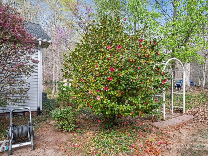 595 Houston Road, Columbus, NC 28722.  MLS# CAR4240996, YatesRealty ID 12674. 