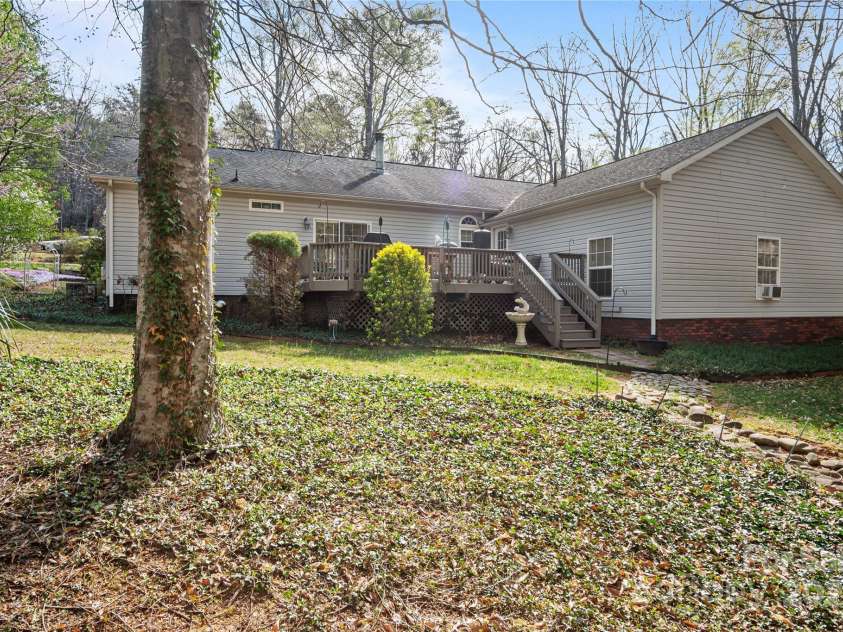 595 Houston Road, Columbus, NC 28722.  MLS# CAR4240996, YatesRealty ID 12674. 