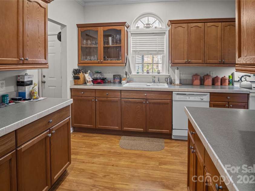 595 Houston Road, Columbus, NC 28722.  MLS# CAR4240996, YatesRealty ID 12674. 