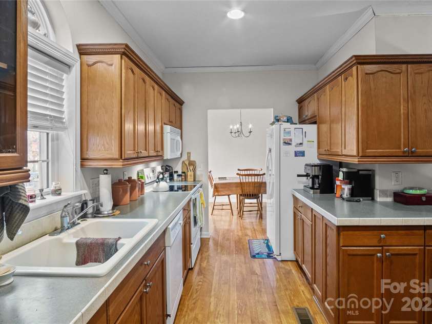 595 Houston Road, Columbus, NC 28722.  MLS# CAR4240996, YatesRealty ID 12674. 