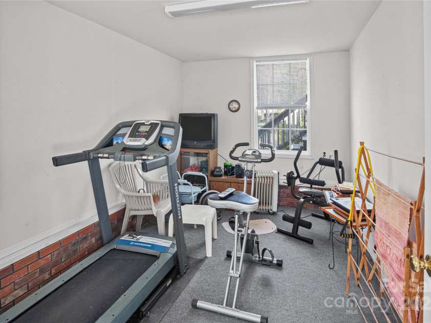 595 Houston Road, Columbus, NC 28722.  MLS# CAR4240996, YatesRealty ID 12674. 