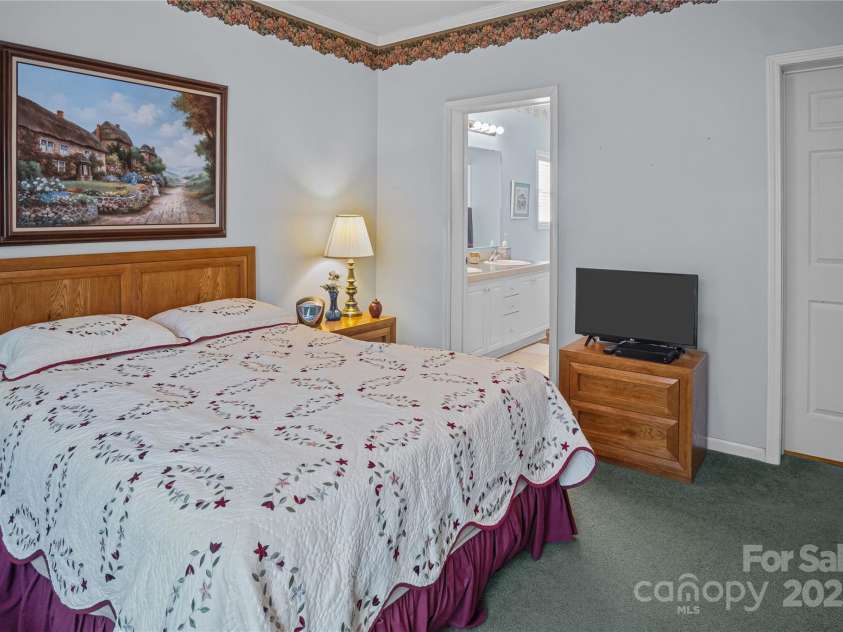 595 Houston Road, Columbus, NC 28722.  MLS# CAR4240996, YatesRealty ID 12674. 