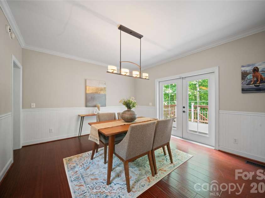813 Beech Tree Place, Hendersonville, NC 28792.  MLS# CAR4393066, YatesRealty ID 12674. 