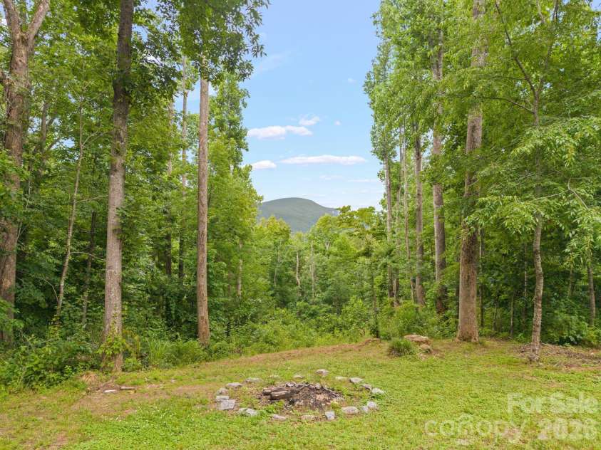 813 Beech Tree Place, Hendersonville, NC 28792.  MLS# CAR4393066, YatesRealty ID 12674. 