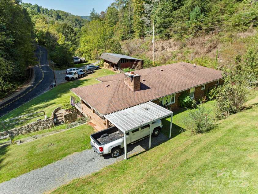 1623 Ammons Branch Road, Marshall, NC 28753.  MLS# CAR4307032, YatesRealty ID 12675. 