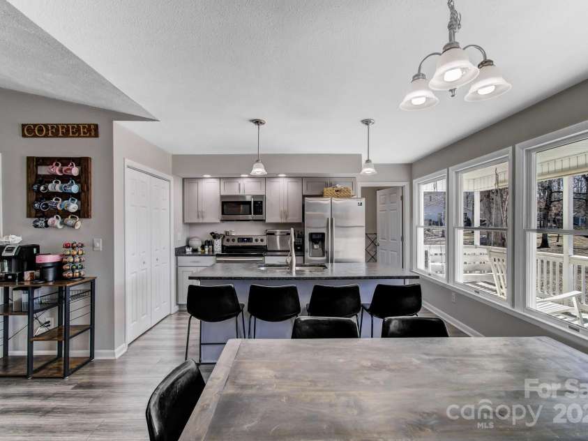 3 Garden Drive, Fletcher, NC 28732.  MLS# CAR4218422, YatesRealty ID 12675. 