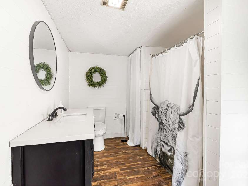 1178 Fork Road, Marshall, NC 28753.  MLS# CAR4219745, YatesRealty ID 12676. Full bathroom