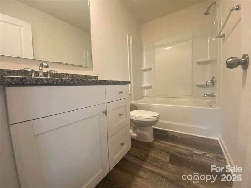 104 Salem Springs Lane, Statesville, NC 28625.  MLS# CAR4203087, YatesRealty ID 12678. BATHROOM