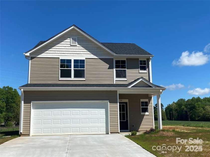 104 Salem Springs Lane, Statesville, NC 28625.  MLS# CAR4203087, YatesRealty ID 12678. FRONT EXTERIOR