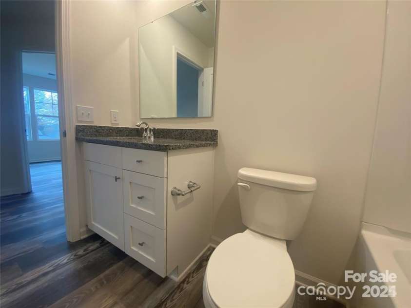 104 Salem Springs Lane, Statesville, NC 28625.  MLS# CAR4203087, YatesRealty ID 12678. SECONDARY BATHROOM