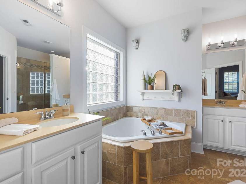 10715 Tom Short Road, Charlotte, NC 28277.  MLS# CAR4323121, YatesRealty ID 12678. 
