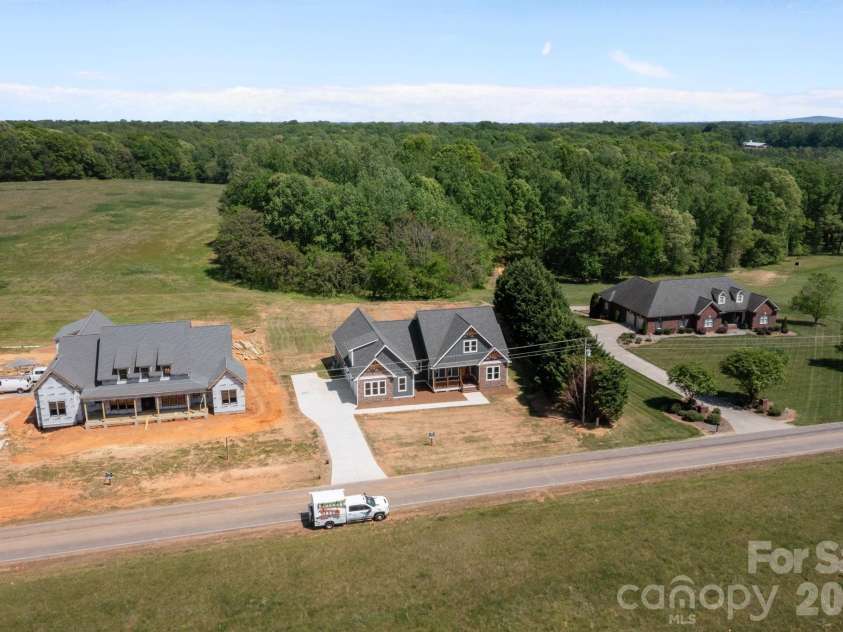 395 New Salem Road, Statesville, NC 28625.  MLS# CAR4337480, YatesRealty ID 1268. 