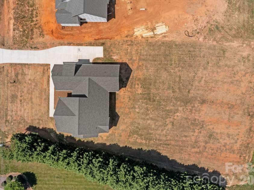 395 New Salem Road, Statesville, NC 28625.  MLS# CAR4337480, YatesRealty ID 1268. 
