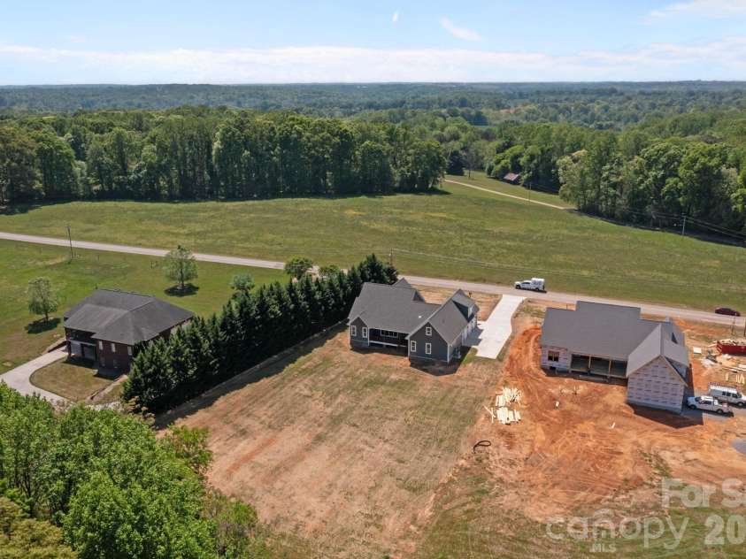 395 New Salem Road, Statesville, NC 28625.  MLS# CAR4337480, YatesRealty ID 1268. 