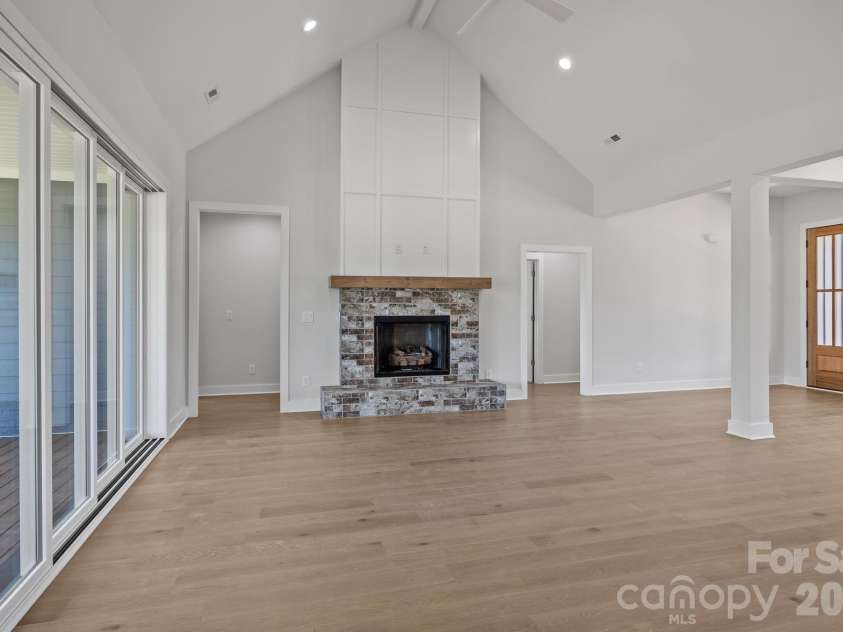 395 New Salem Road, Statesville, NC 28625.  MLS# CAR4337480, YatesRealty ID 1268. 