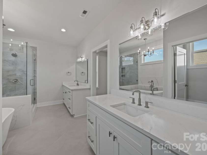 395 New Salem Road, Statesville, NC 28625.  MLS# CAR4337480, YatesRealty ID 1268. 