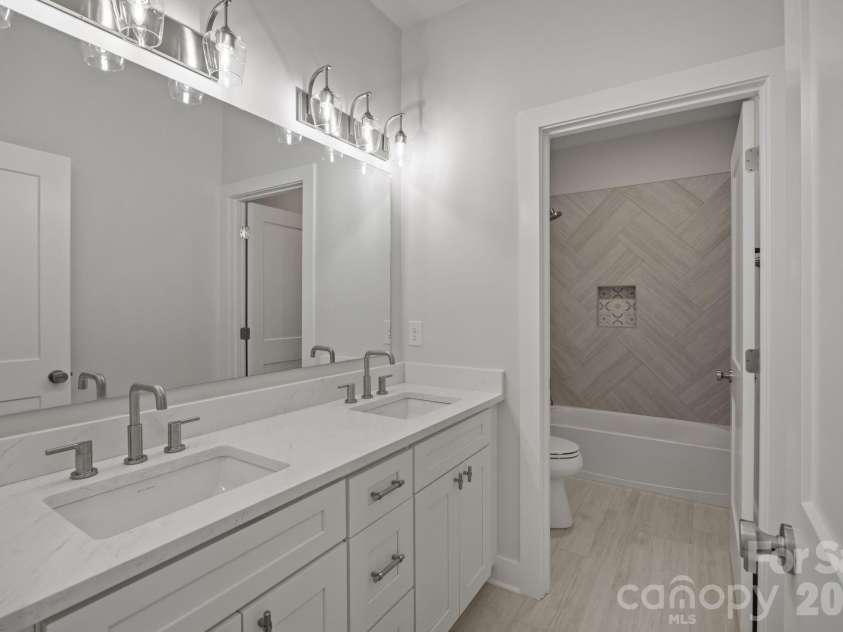 395 New Salem Road, Statesville, NC 28625.  MLS# CAR4337480, YatesRealty ID 1268. 