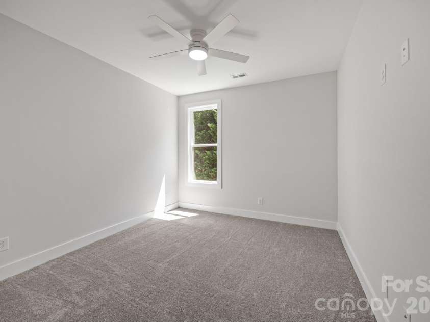395 New Salem Road, Statesville, NC 28625.  MLS# CAR4337480, YatesRealty ID 1268. 