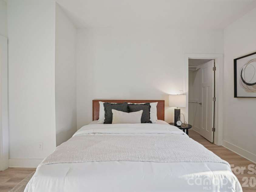526 Seldon Drive, Charlotte, NC 28216.  MLS# CAR4423284, YatesRealty ID 12680. Primary Bedroom #1 (Main Level - Ideal Guest Suite)