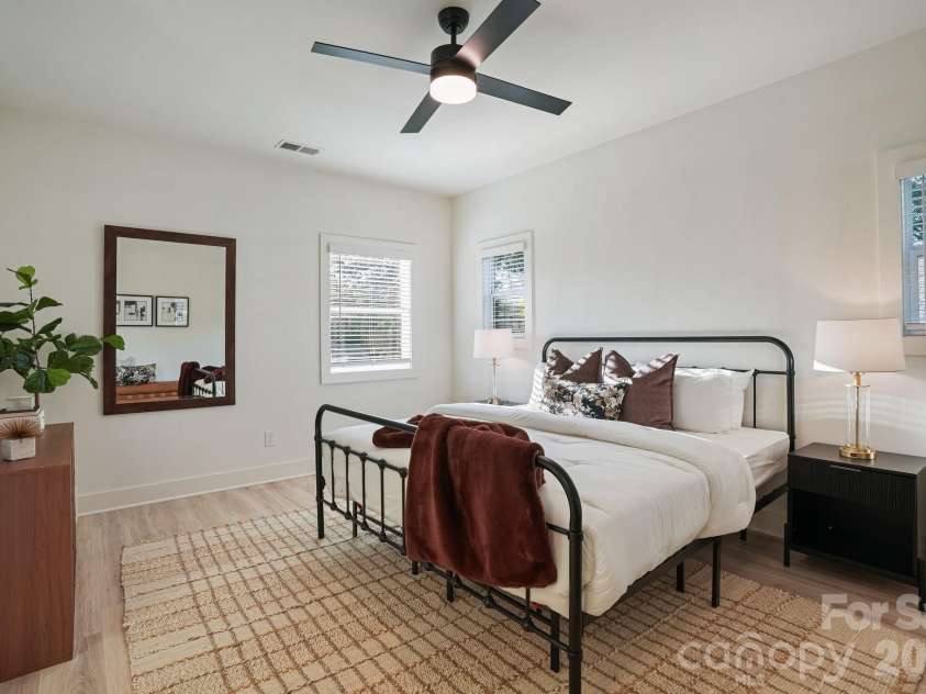 526 Seldon Drive, Charlotte, NC 28216.  MLS# CAR4423284, YatesRealty ID 12680. Primary Bedroom #2 (Upper Level)