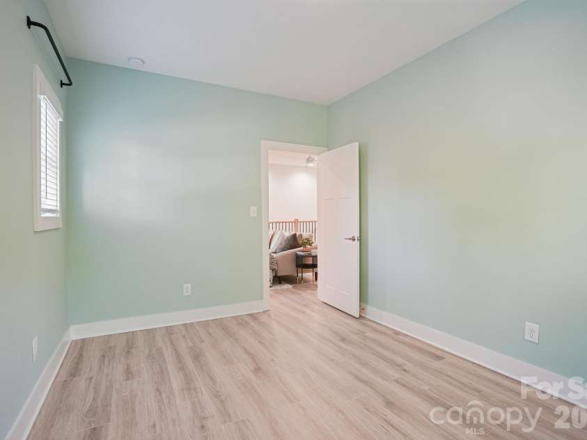 526 Seldon Drive, Charlotte, NC 28216.  MLS# CAR4423284, YatesRealty ID 12680. Secondary Bedroom #4 (Upper Level)