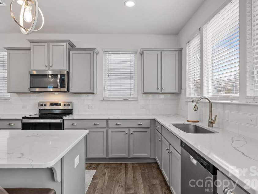 124 Benford Drive, Troutman, NC 28166.  MLS# CAR4346353, YatesRealty ID 12681. 