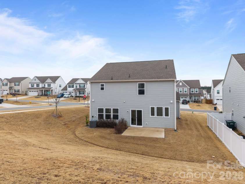 124 Benford Drive, Troutman, NC 28166.  MLS# CAR4346353, YatesRealty ID 12681. 