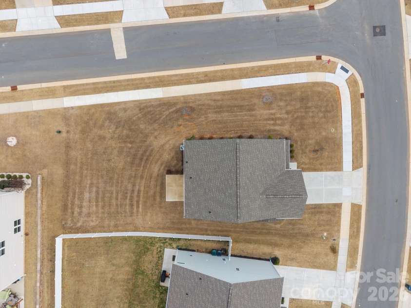 124 Benford Drive, Troutman, NC 28166.  MLS# CAR4346353, YatesRealty ID 12681. 