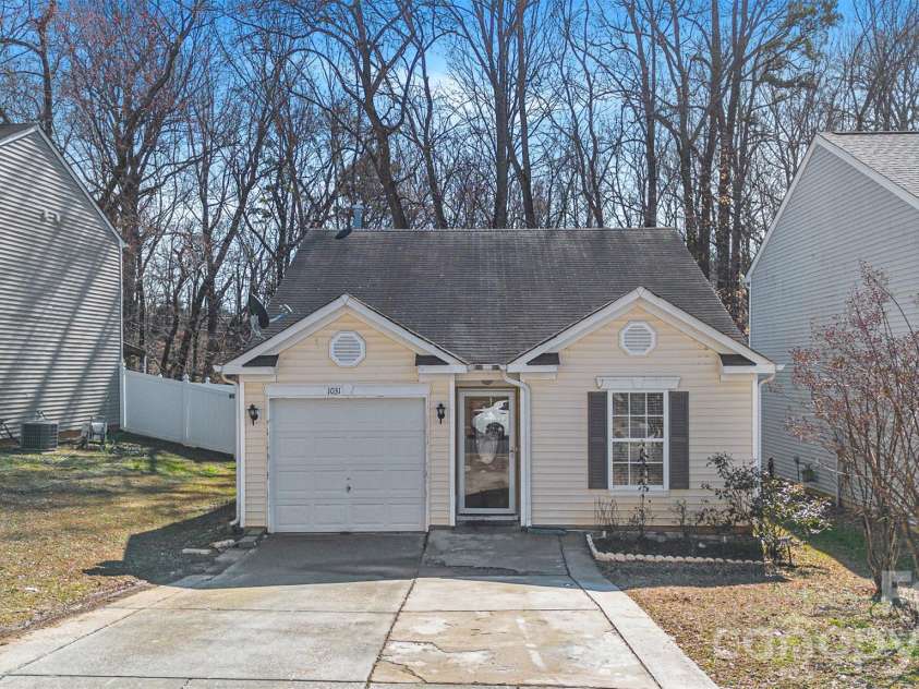 1031 Allegiance Drive, Charlotte, NC 28217.  MLS# CAR4349026, YatesRealty ID 12682. 
