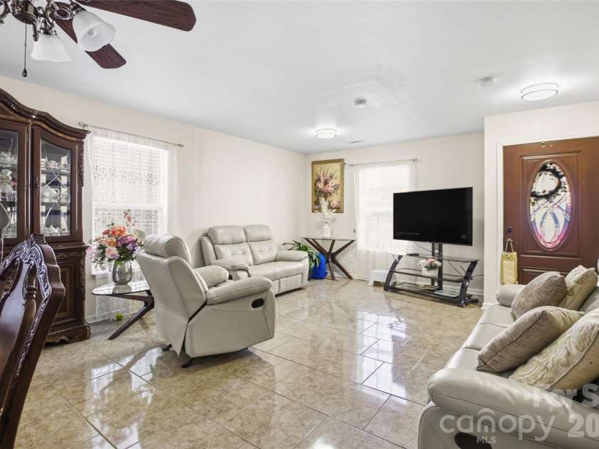 1031 Allegiance Drive, Charlotte, NC 28217.  MLS# CAR4349026, YatesRealty ID 12682. 