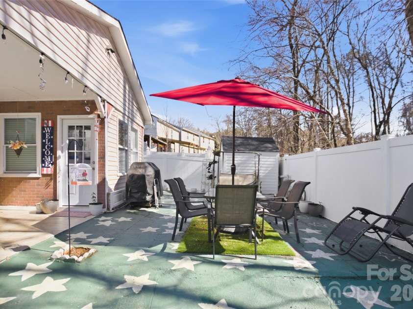 1031 Allegiance Drive, Charlotte, NC 28217.  MLS# CAR4349026, YatesRealty ID 12682. 