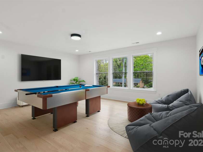 3038 Northampton Drive, Charlotte, NC 28210.  MLS# CAR4241608, YatesRealty ID 12682. Bonus Room- Virtually Staged