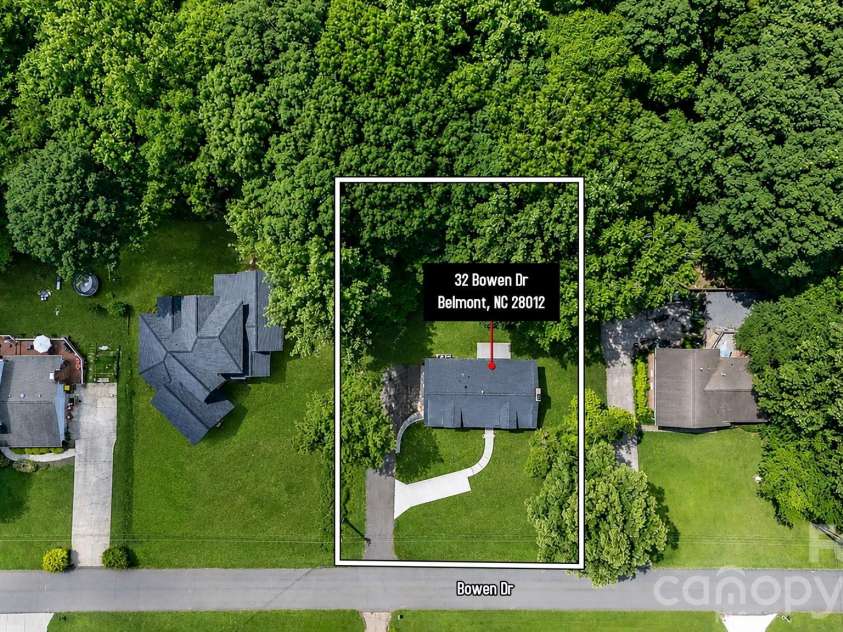 32 Bowen Drive, Belmont, NC 28012.  MLS# CAR4402198, YatesRealty ID 12683. 