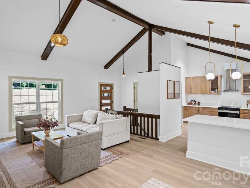 32 Bowen Drive, Belmont, NC 28012.  MLS# CAR4402198, YatesRealty ID 12683. 