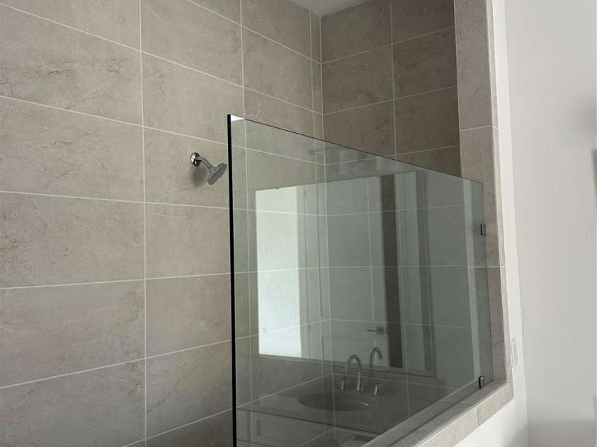 5209 Mint Harbor Way, Charlotte, NC 28269.  MLS# CAR4156538, YatesRealty ID 12683. Primary Bathroom Shower