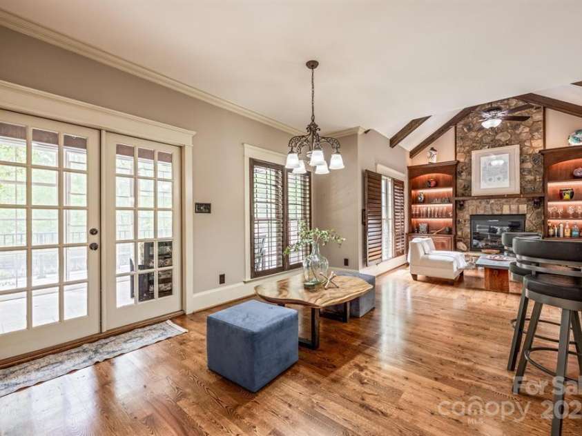 4600 Spicewood Drive, Charlotte, NC 28227.  MLS# CAR4250704, YatesRealty ID 12684. 