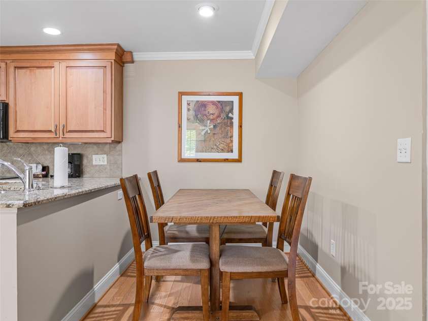 329 Bowling Park Road, Asheville, NC 28803.  MLS# CAR4254907, YatesRealty ID 12685. 