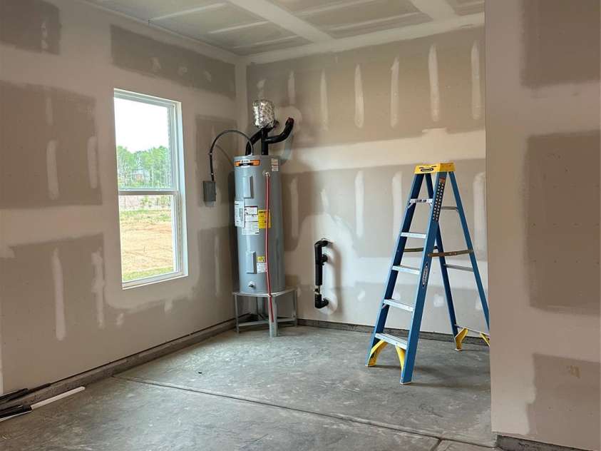 5205 Mint Harbor Way, Charlotte, NC 28269.  MLS# CAR4241159, YatesRealty ID 12686. Extra storage space in the garage