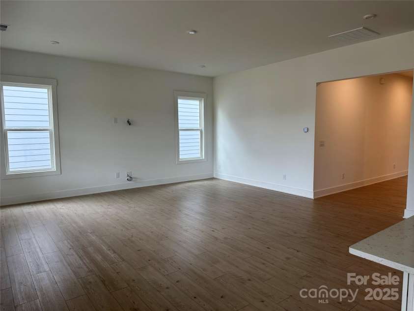 5205 Mint Harbor Way, Charlotte, NC 28269.  MLS# CAR4241159, YatesRealty ID 12686. Great Room